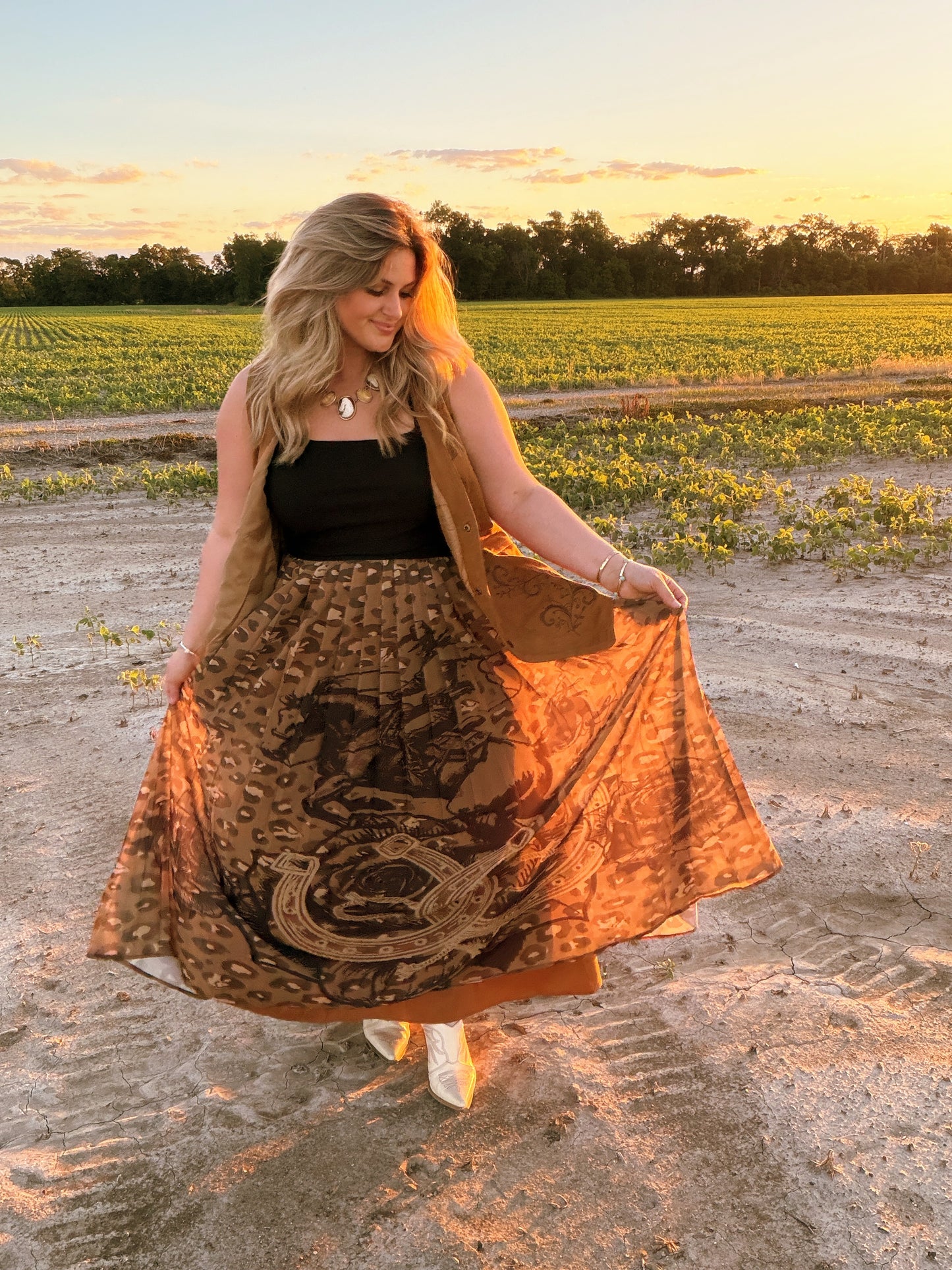 Leopard print pleated skirt