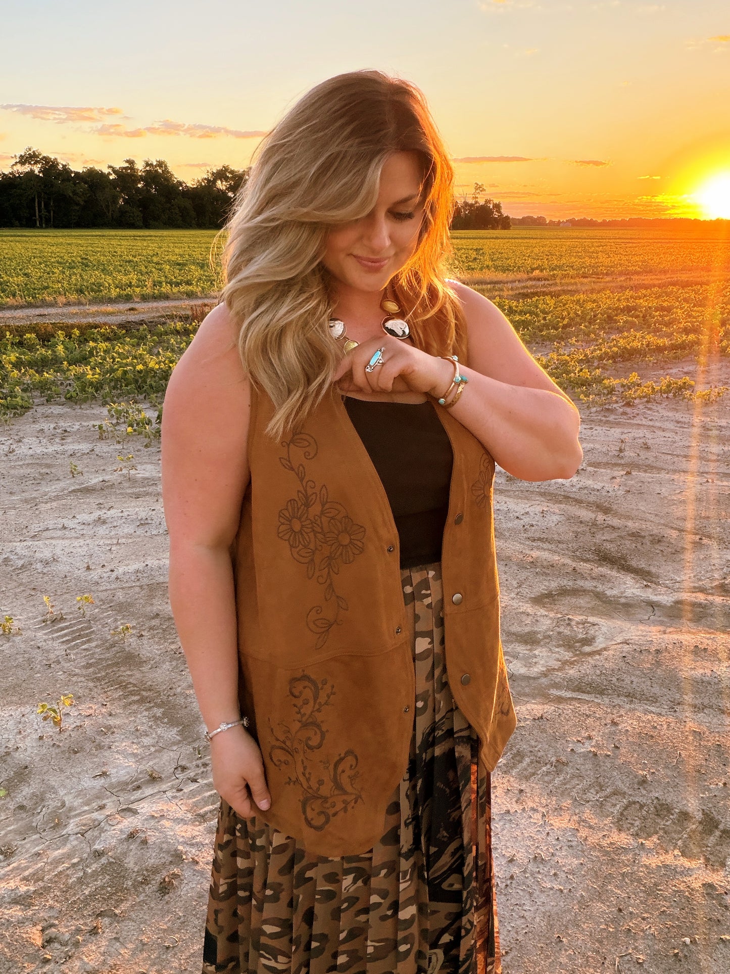 Embroidered Faux Suede Vest (Brown)