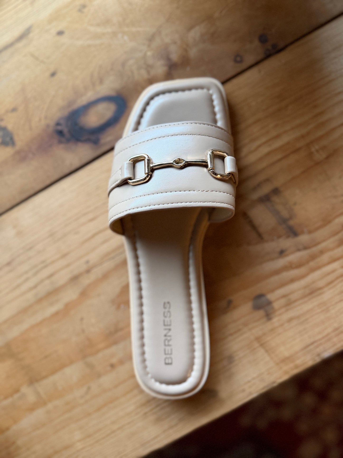 Kamari Slide Beige