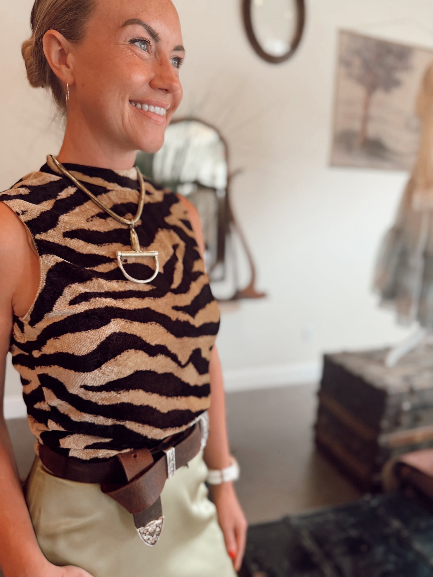 The Crossroads Top